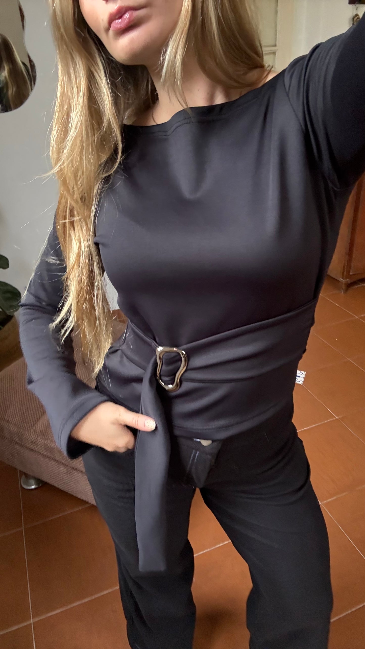 remera lazo negro