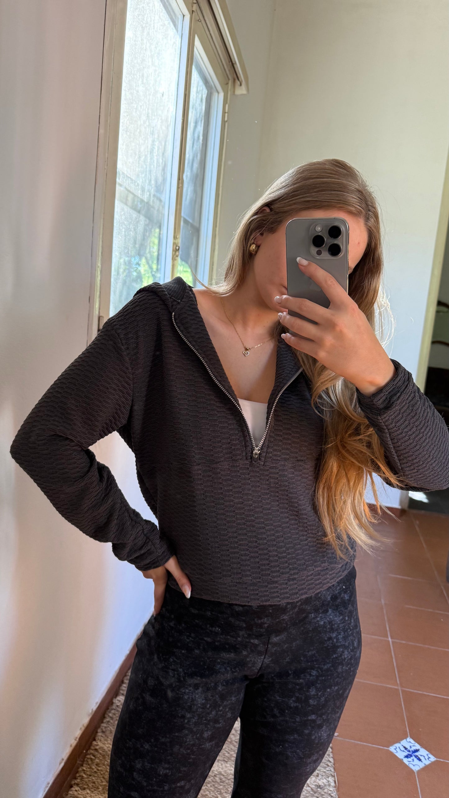 buzo comfy gris