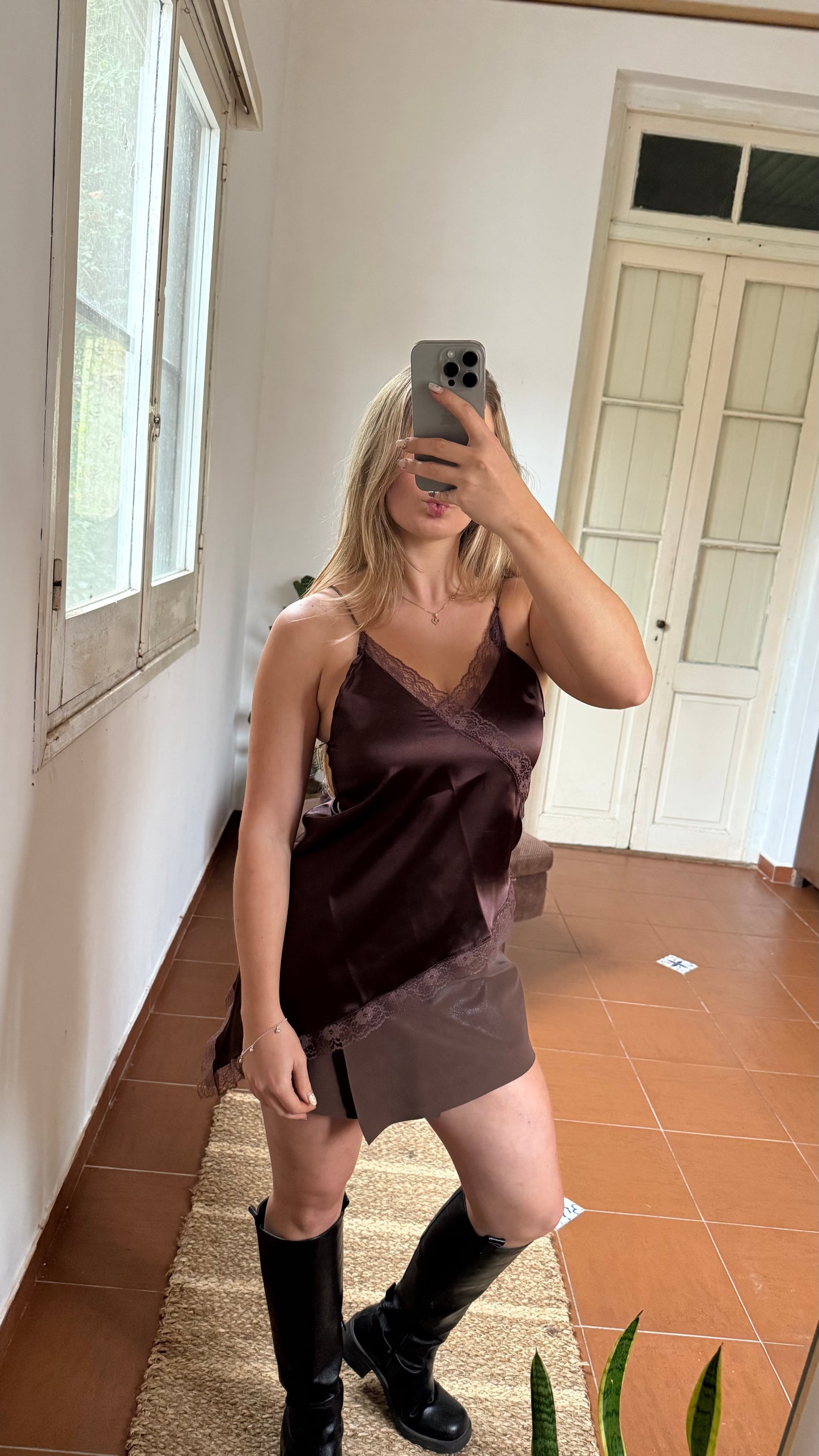 blusa vicky chocolate