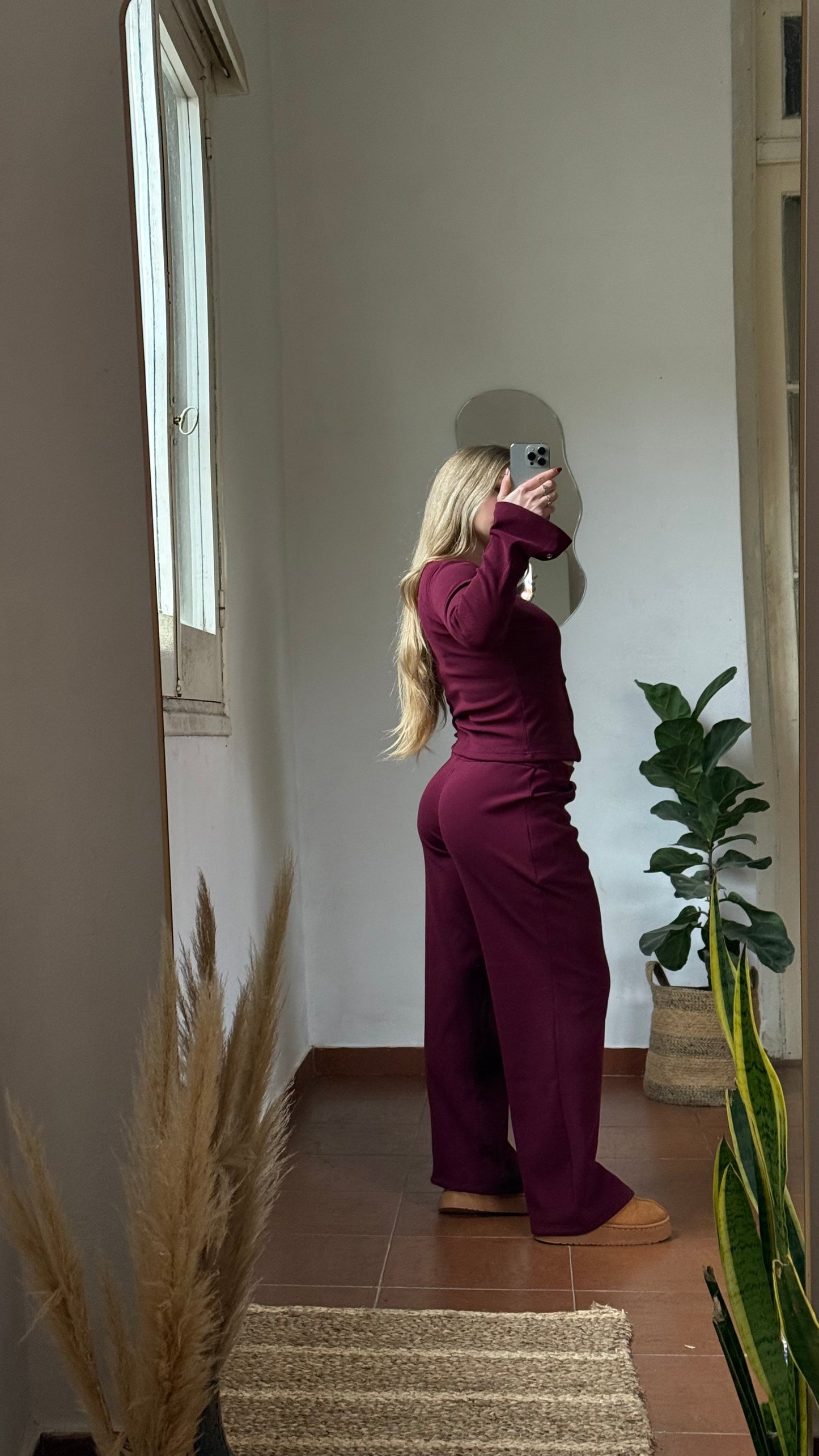 pant hot bordo