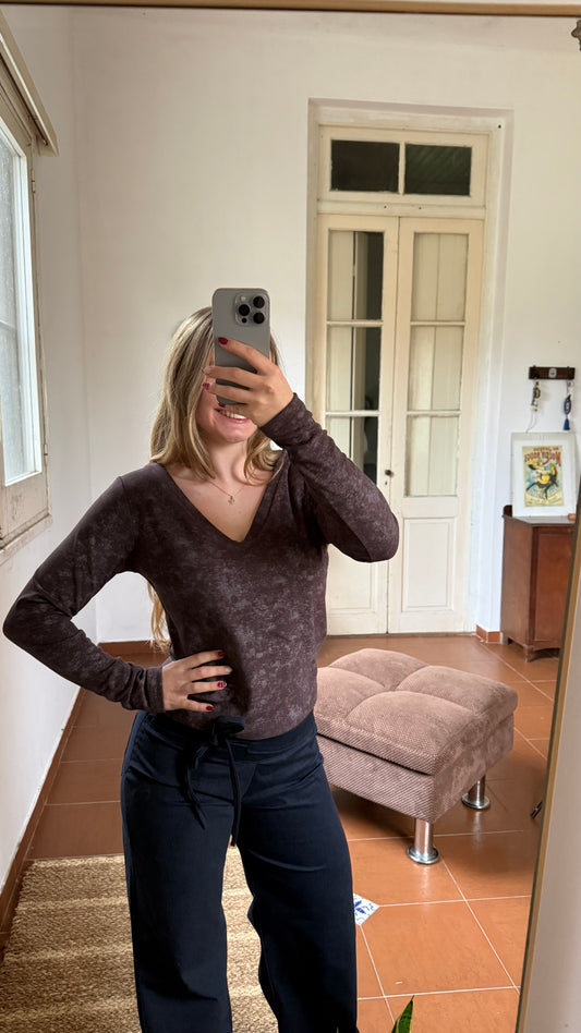 remera basic chocolate