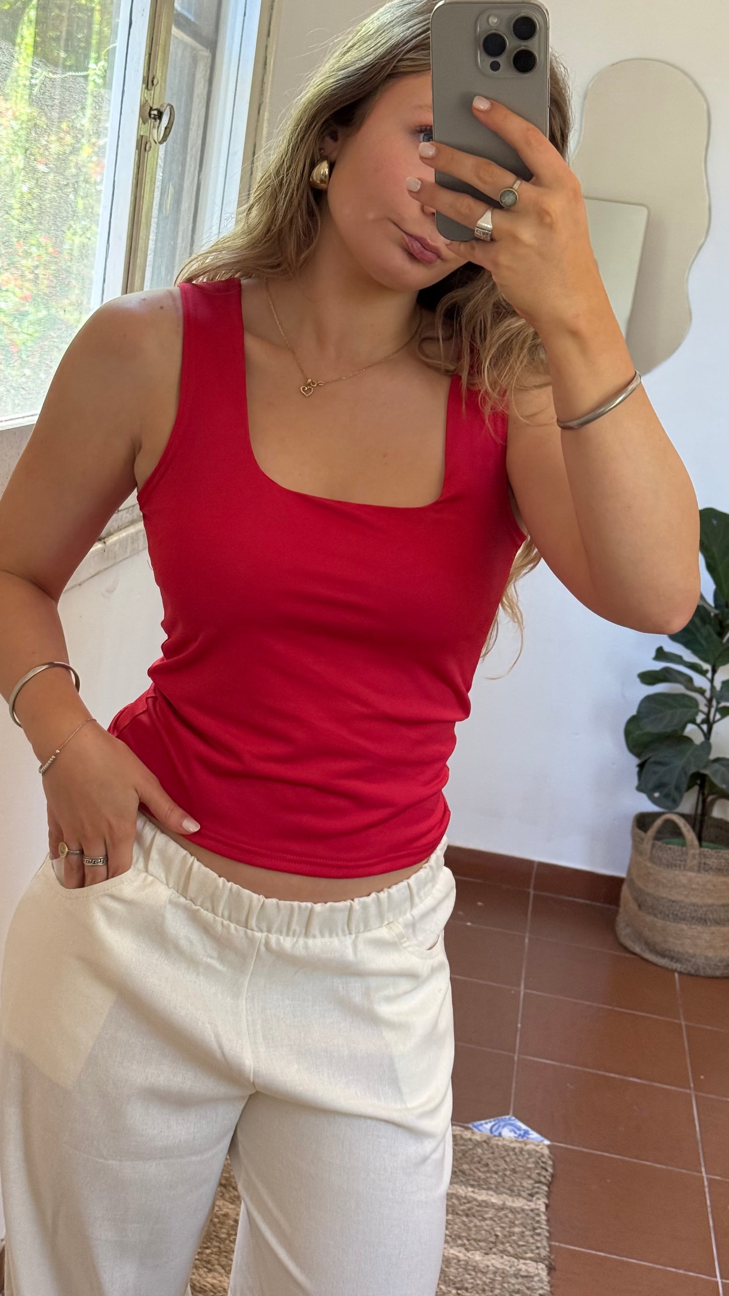 top basico rojo