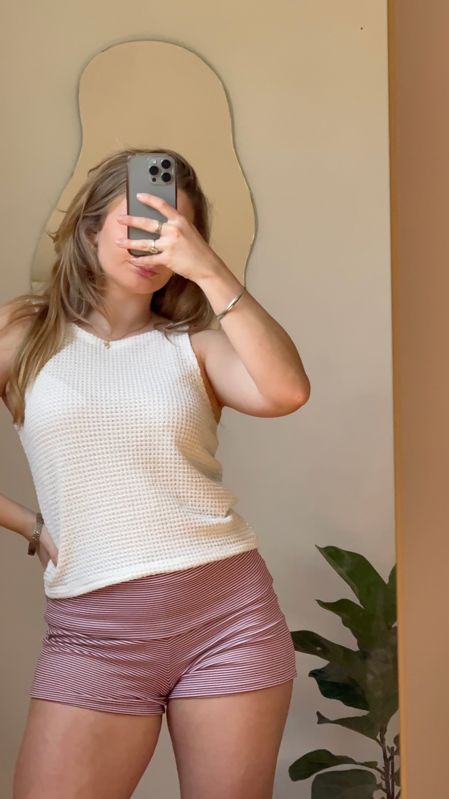 mini short bordo