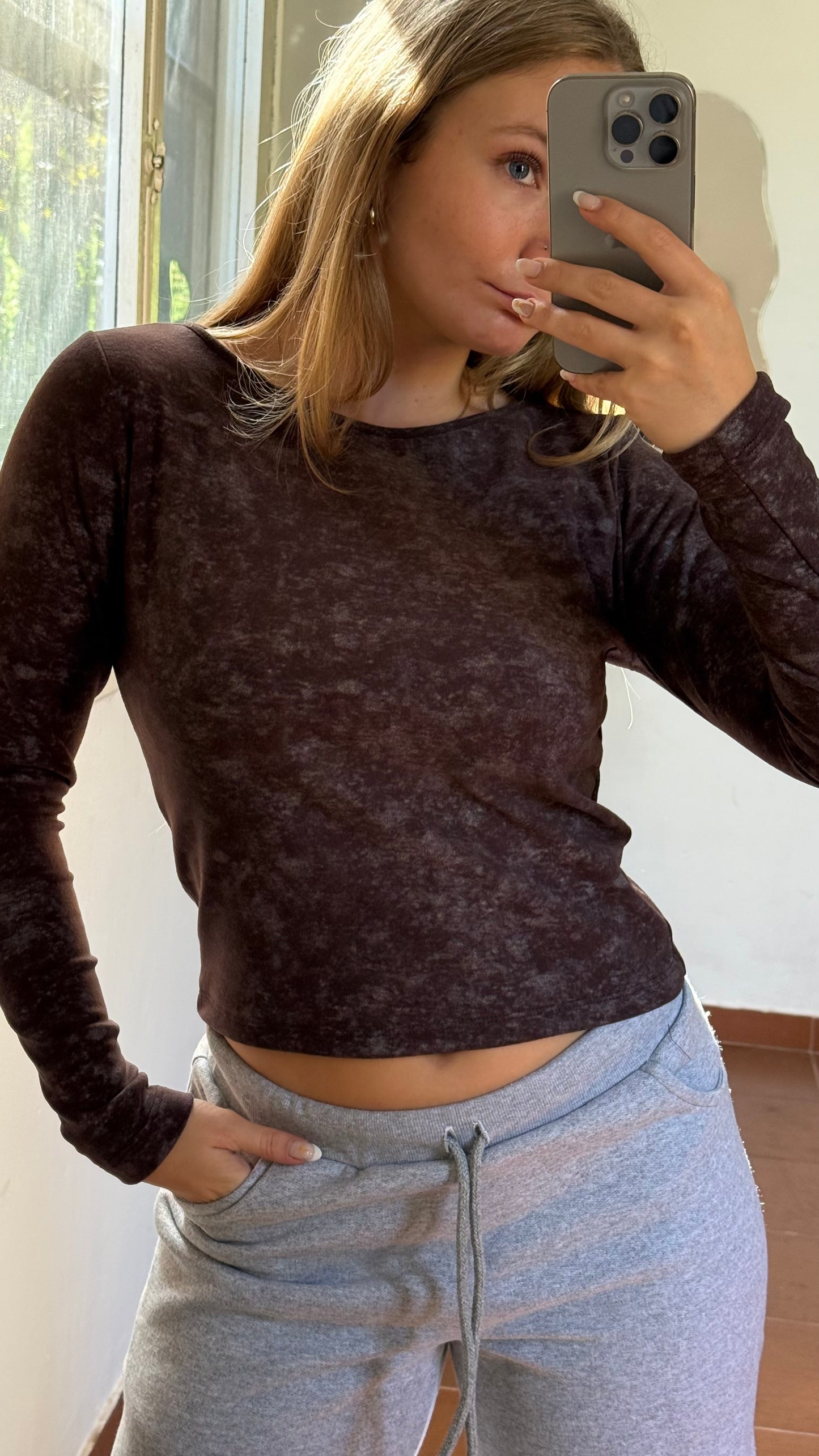 remera térmica chocolate