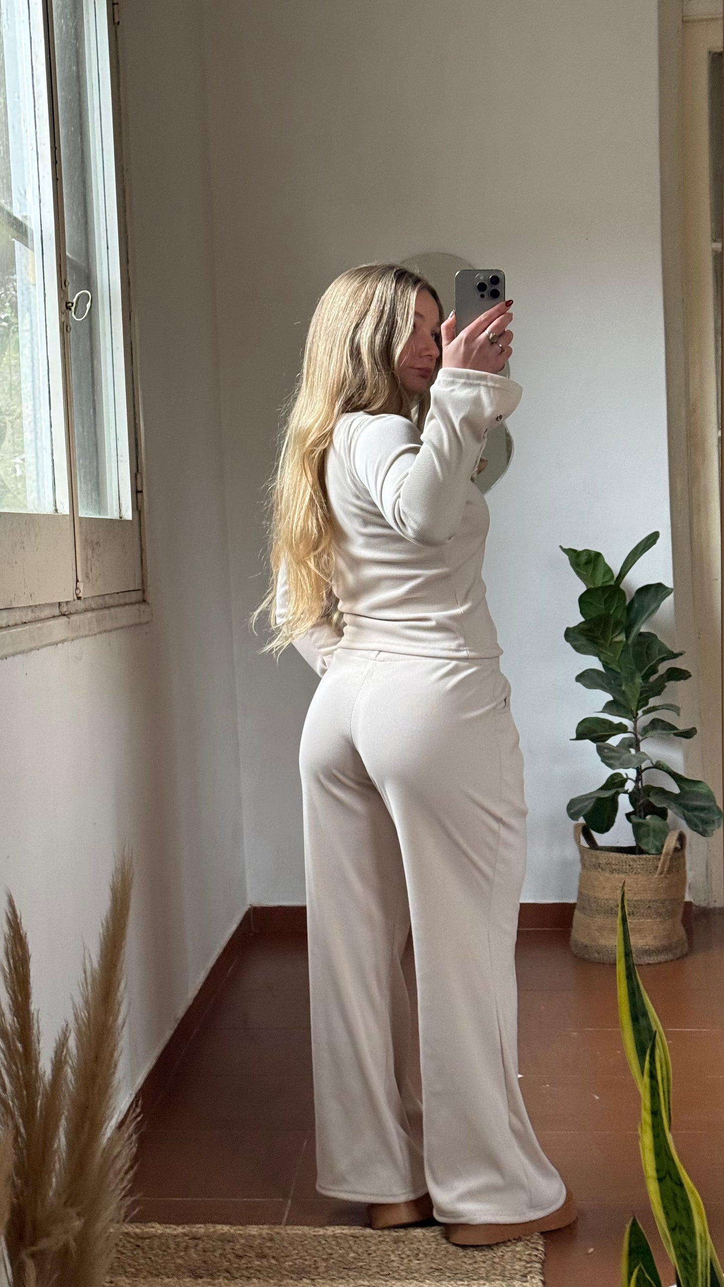 pant hot beige