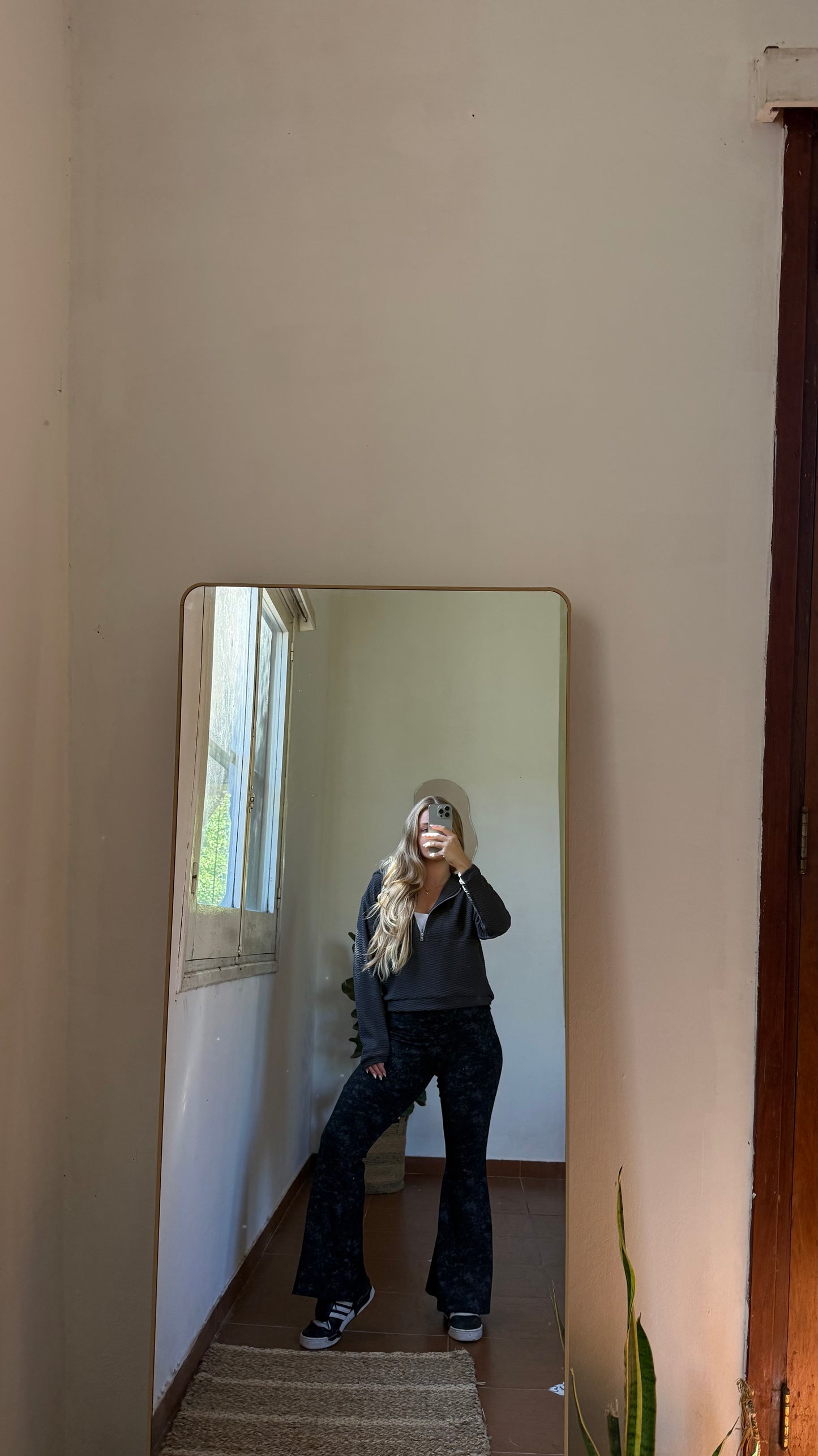 buzo comfy gris