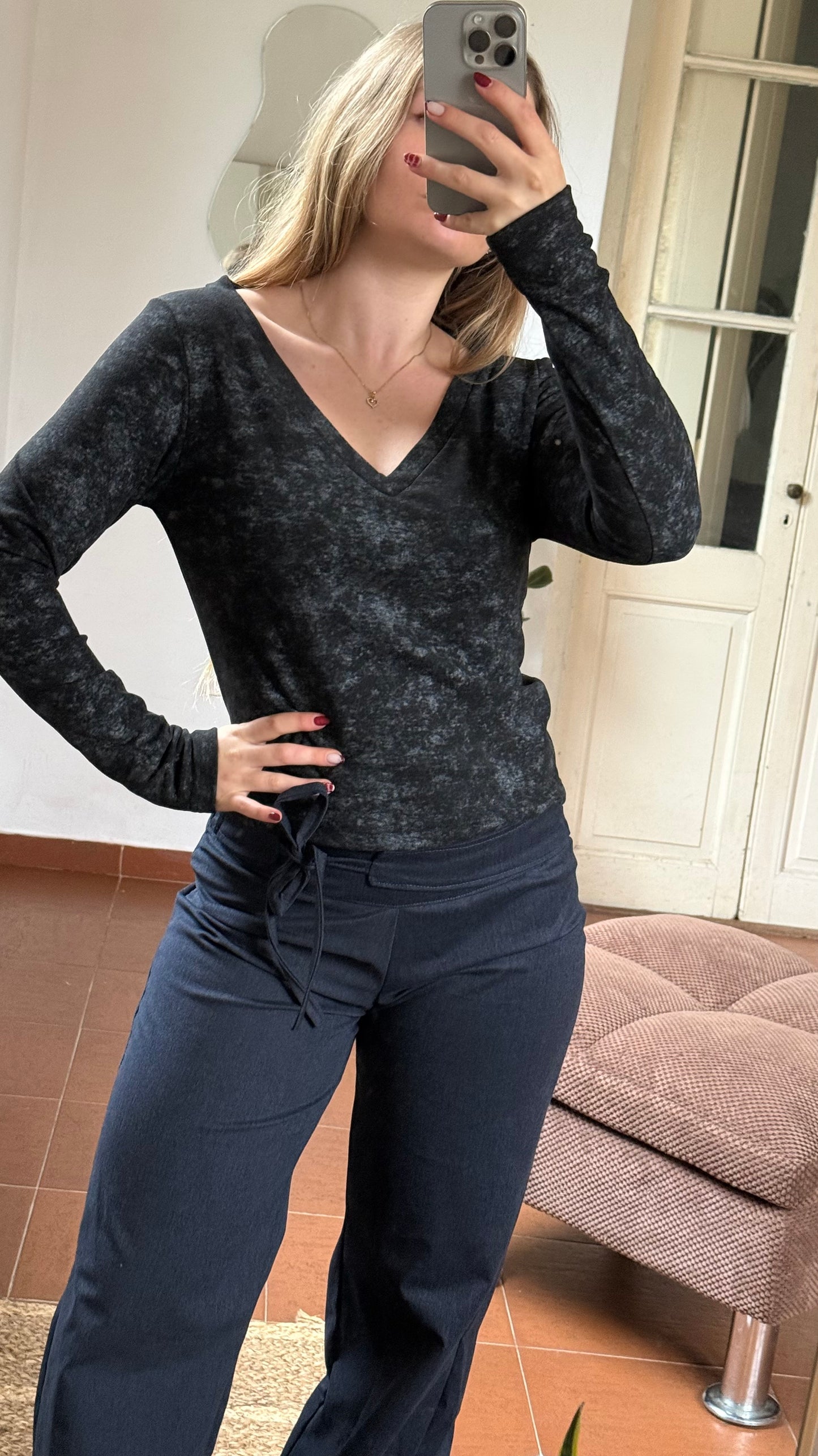 remera basic negra