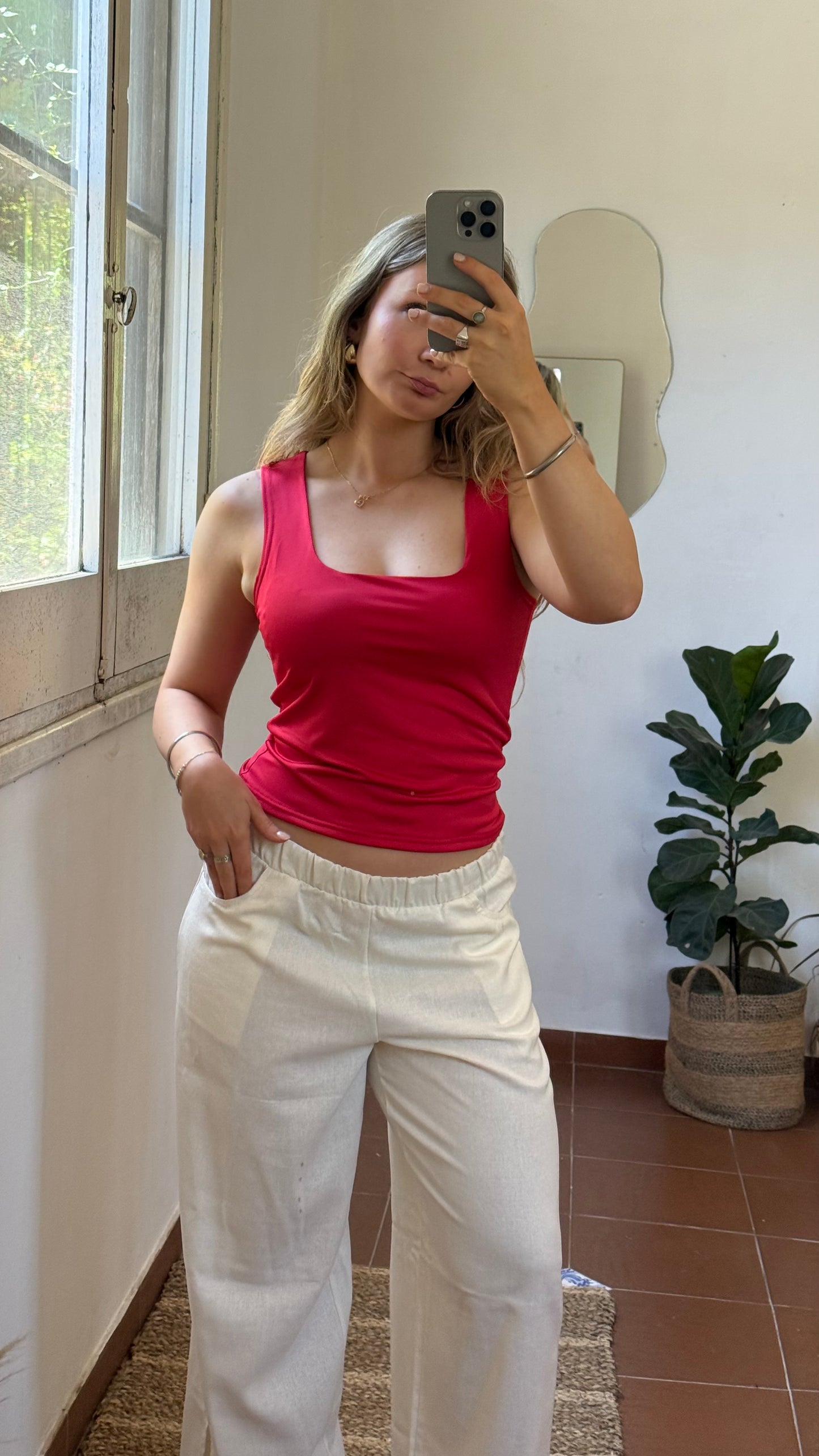 pant lino con tajo crudo