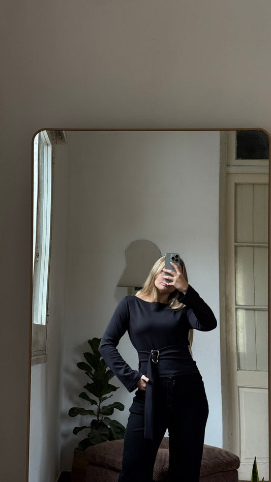 remera lazo negro