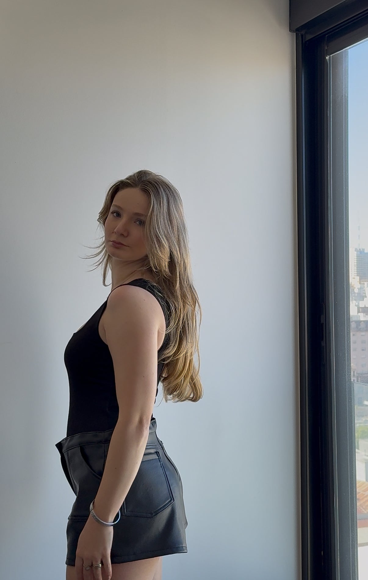 short de ecocuero