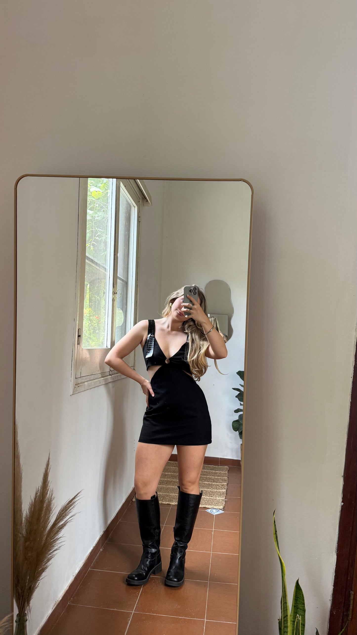 vestido iconic negro