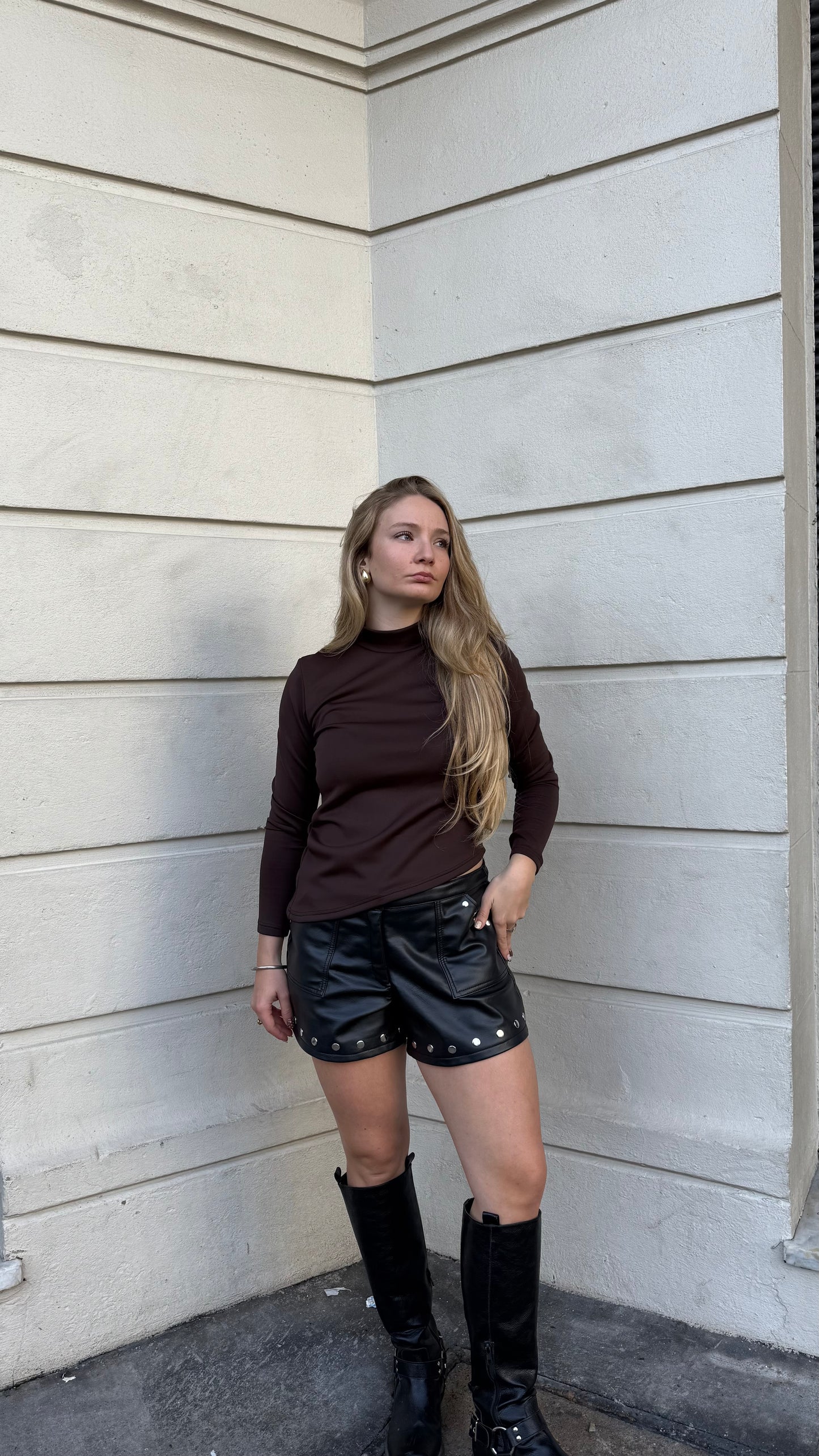 polera asimétrica chocolate